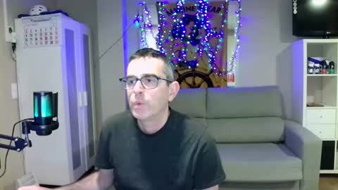 Snapshot of kalem48 chatting on 01/11/25, 05:07 MusicMen49 online show from 01/11/25, 05:07