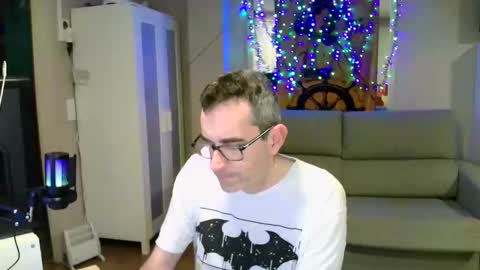 Snapshot of kalem48 chatting on 01/12/25, 11:26 MusicMen49 online show from 01/12/25, 11:26