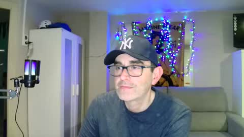 Snapshot of kalem48 chatting on 03/02/25, 10:05 MusicMen49 online show from 03/02/25, 10:05