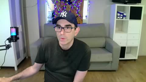 Snapshot of kalem48 chatting on 03/12/25, 09:02 MusicMen49 online show from 03/12/25, 09:02