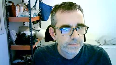 Snapshot of kalem48 chatting on 10/03/25, 04:26 MusicMen49 online show from 10/03/25, 04:26