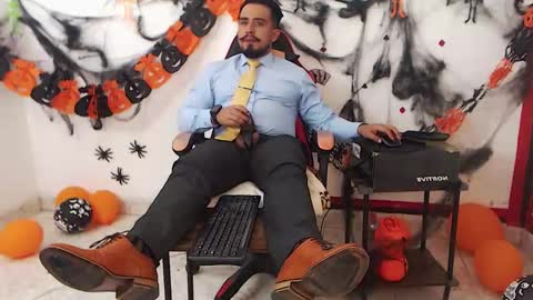 Kaleth online show from 10/30/25, 05:31