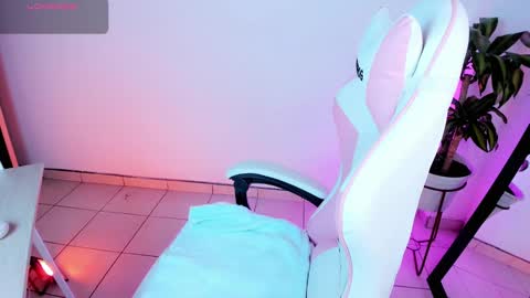 Kali Ka Please help me with your thumbs up its important   dont forget my birthday on October 26 online show from 09/25/25, 12:09