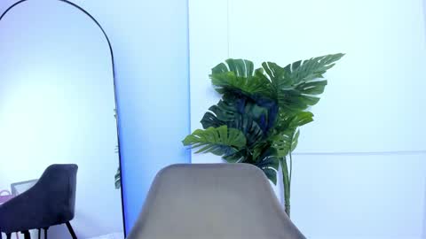 Snapshot of kalibloom_ chatting on 02/04/26, 11:31 Kali Bloom online show from 02/04/26, 11:31