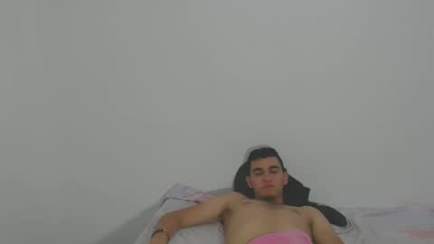 Snapshot of kalifah_ chatting on 03/27/26, 01:22 kalifah_ online show from 03/27/26, 01:22
