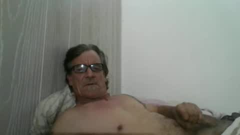 Snapshot of kalifornia91666 chatting on 01/07/25, 08:13 kalifornia91666 online show from 01/07/25, 08:13