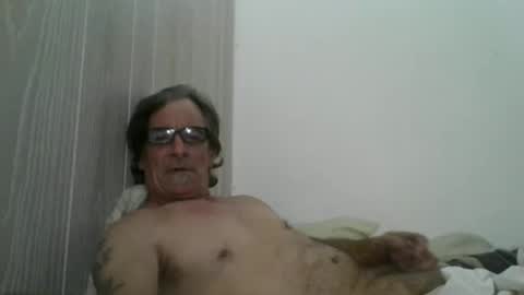 Snapshot of kalifornia91666 chatting on 01/08/25, 01:32 kalifornia91666 online show from 01/08/25, 01:32