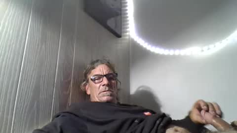 Snapshot of kalifornia91666 chatting on 10/11/25, 05:39 kalifornia91666 online show from 10/11/25, 05:39