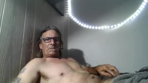 Snapshot of kalifornia91666 chatting on 10/19/25, 08:09 kalifornia91666 online show from 10/19/25, 08:09