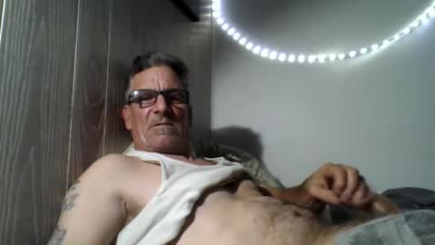 Snapshot of kalifornia91666 chatting on 11/08/25, 02:01 kalifornia91666 online show from 11/08/25, 02:01