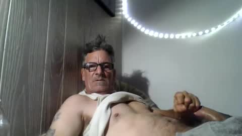 Snapshot of kalifornia91666 chatting on 11/08/25, 09:35 kalifornia91666 online show from 11/08/25, 09:35