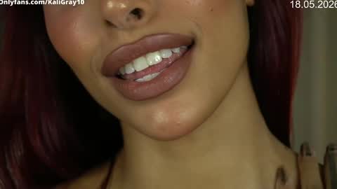 kaligray10 online show from 05/18/26, 08:47