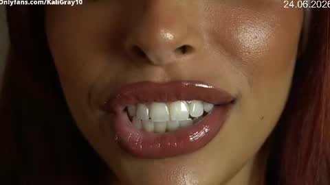 kaligray10 online show from 06/24/26, 05:23