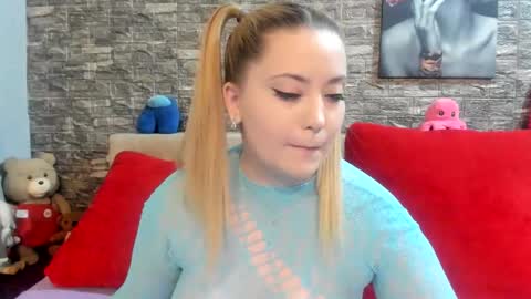 kalindahot online show from 11/16/25, 07:08