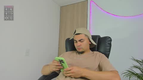 Snapshot of kalivan_voinesscu chatting on 02/03/26, 05:38 K A L I online show from 02/03/26, 05:38