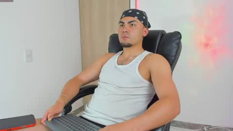 Snapshot of kalivan_voinesscu chatting on 04/27/26, 06:22 K A L I online show from 04/27/26, 06:22