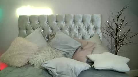 Snapshot of kallisi chatting on 01/15/25, 08:26 Kallisi online show from 01/15/25, 08:26