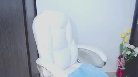 Hannah online show from 09/27/25, 03:11