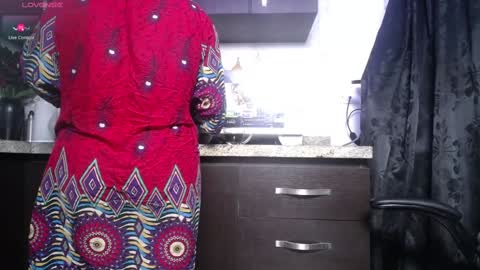 Alisha online show from 02/06/25, 10:04