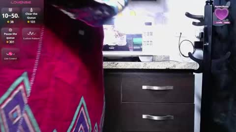 Alisha online show from 02/28/25, 10:20