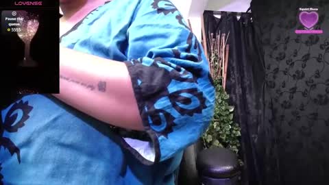 Alisha online show from 10/20/25, 10:16