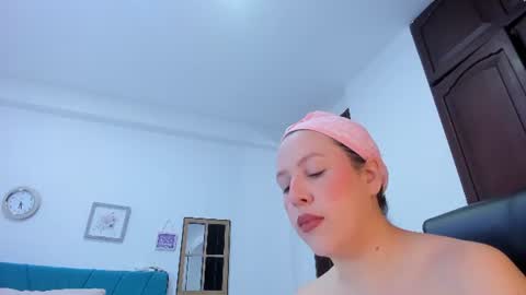Kamilalopez online show from 06/22/26, 09:34