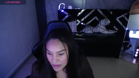 Snapshot of kamala_a chatting on 10/01/25, 03:45 Kamala. Live 2100 - 600 online show from 10/01/25, 03:45