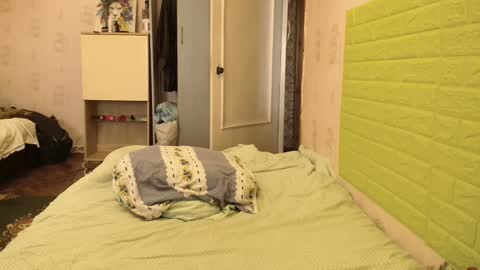 Snapshot of kameliy666 chatting on 02/04/25, 11:49 Kameliy666 online show from 02/04/25, 11:49