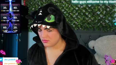 camilo  independent model online show from 02/12/25, 06:40