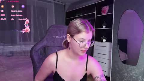 Aino online show from 07/23/26, 03:26