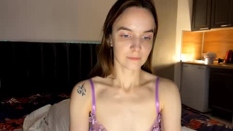 Amilia online show from 10/15/25, 07:25