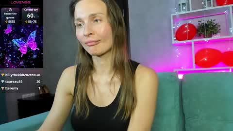 Kamila GMT2 Tue 10 AM - 4 PMWed 3-9 AM Thur 3-9 AM Fri 3-9 AM Sat 10 AM - 4 PM. online show from 02/28/25, 02:31