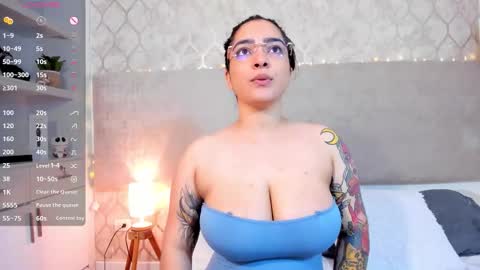 Snapshot of kamilabetancourt chatting on 10/15/25, 08:53 Kamila Betancourt online show from 10/15/25, 08:53