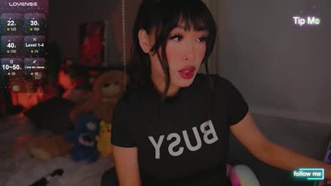 kamilee__xo online show from 10/15/25, 07:36