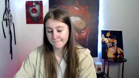 kamilla_love_ online show from 03/15/26, 02:23