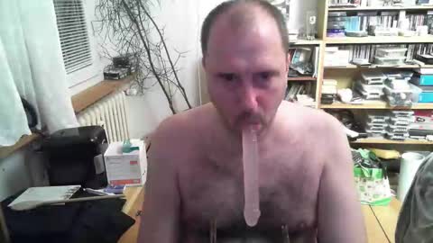 Snapshot of kamiluc1974_2 chatting on 10/07/25, 07:22 Kamil Lipovy online show from 10/07/25, 07:22