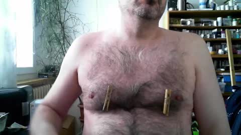 Snapshot of kamiluc1974_2 chatting on 11/15/25, 10:23 Kamil Lipovy online show from 11/15/25, 10:23