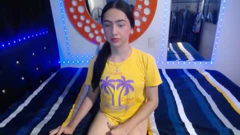 Snapshot of kammi_candy chatting on 01/13/26, 12:38 -- kammi -- online show from 01/13/26, 12:38