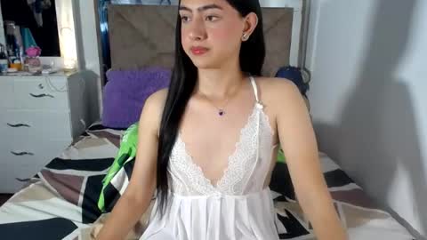 Snapshot of kammi_candy chatting on 06/20/26, 01:09 -- kammi -- online show from 06/20/26, 01:09