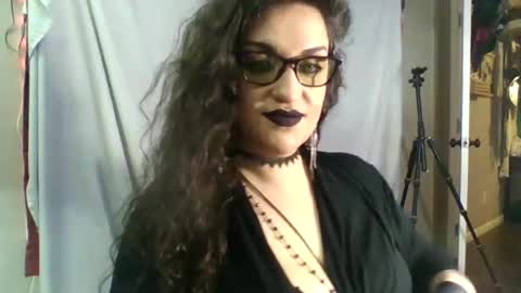 kandirain online show from 10/26/25, 10:21