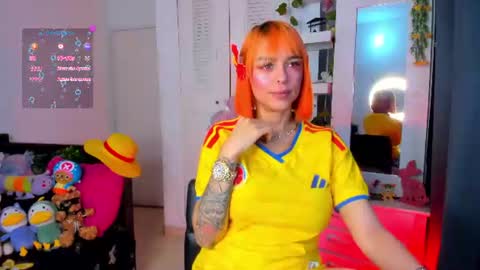hello  Im Danni online show from 06/17/26, 12:07