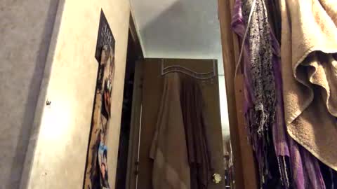 Snapshot of kaneisyours2420 chatting on 10/29/25, 02:03 Tucker online show from 10/29/25, 02:03