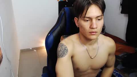 Snapshot of kanekixxxhot chatting on 10/02/25, 12:12 andres online show from 10/02/25, 12:12