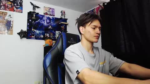 Snapshot of kanekixxxhot chatting on 10/13/25, 12:38 andres online show from 10/13/25, 12:38