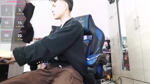 Snapshot of kanekixxxhot chatting on 03/12/26, 03:40 andres online show from 03/12/26, 03:40