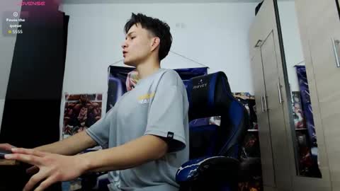 Snapshot of kanekixxxhot chatting on 03/26/26, 11:38 andres online show from 03/26/26, 11:38