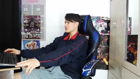 Snapshot of kanekixxxhot chatting on 06/08/26, 11:32 andres online show from 06/08/26, 11:32