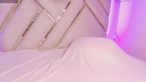 Cami online show from 09/13/25, 12:05