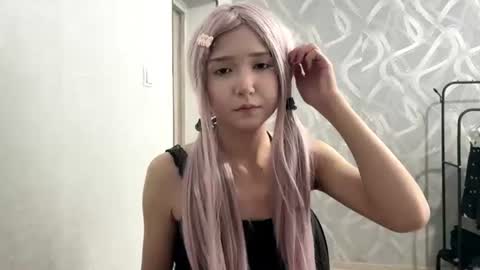 Lily online show from 06/23/26, 09:18