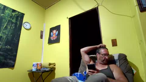 kansasfarmer1 online show from 10/17/25, 02:37